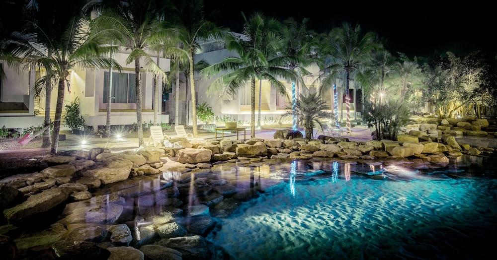 Ohana Resort and Restaurant Rayong Bagian luar foto