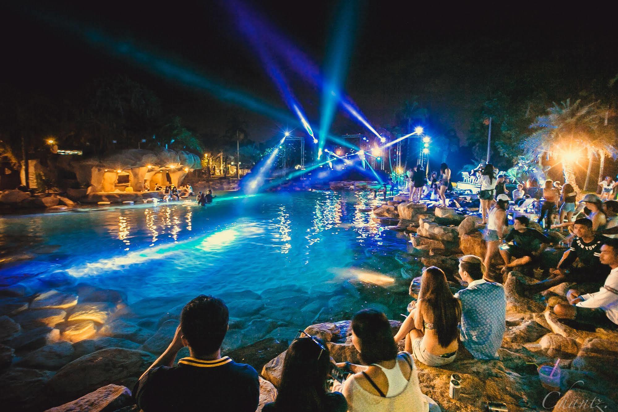 Ohana Resort and Restaurant Rayong Bagian luar foto