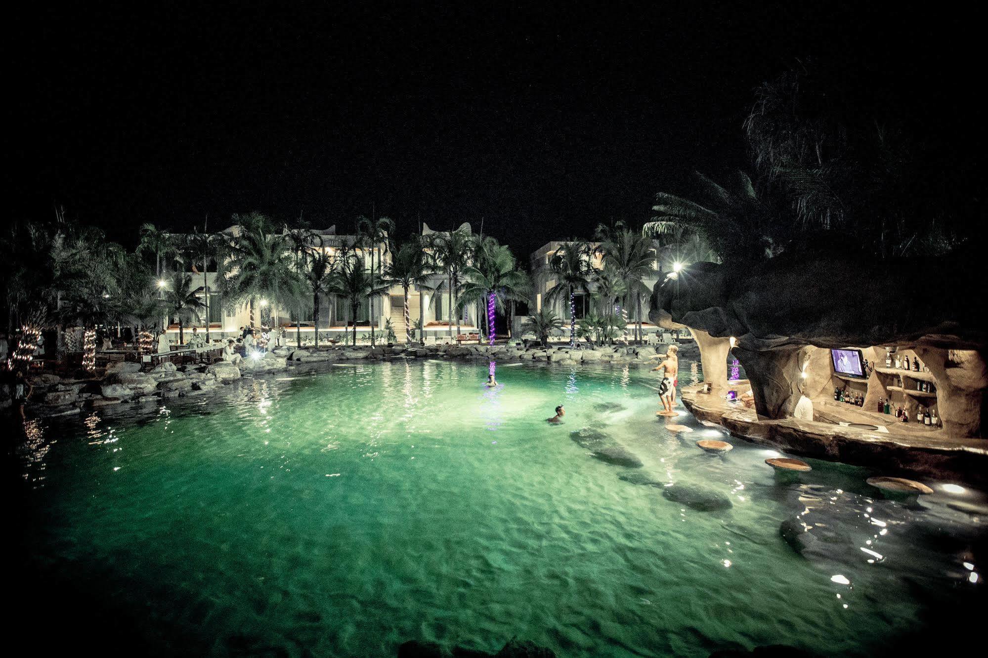 Ohana Resort and Restaurant Rayong Bagian luar foto